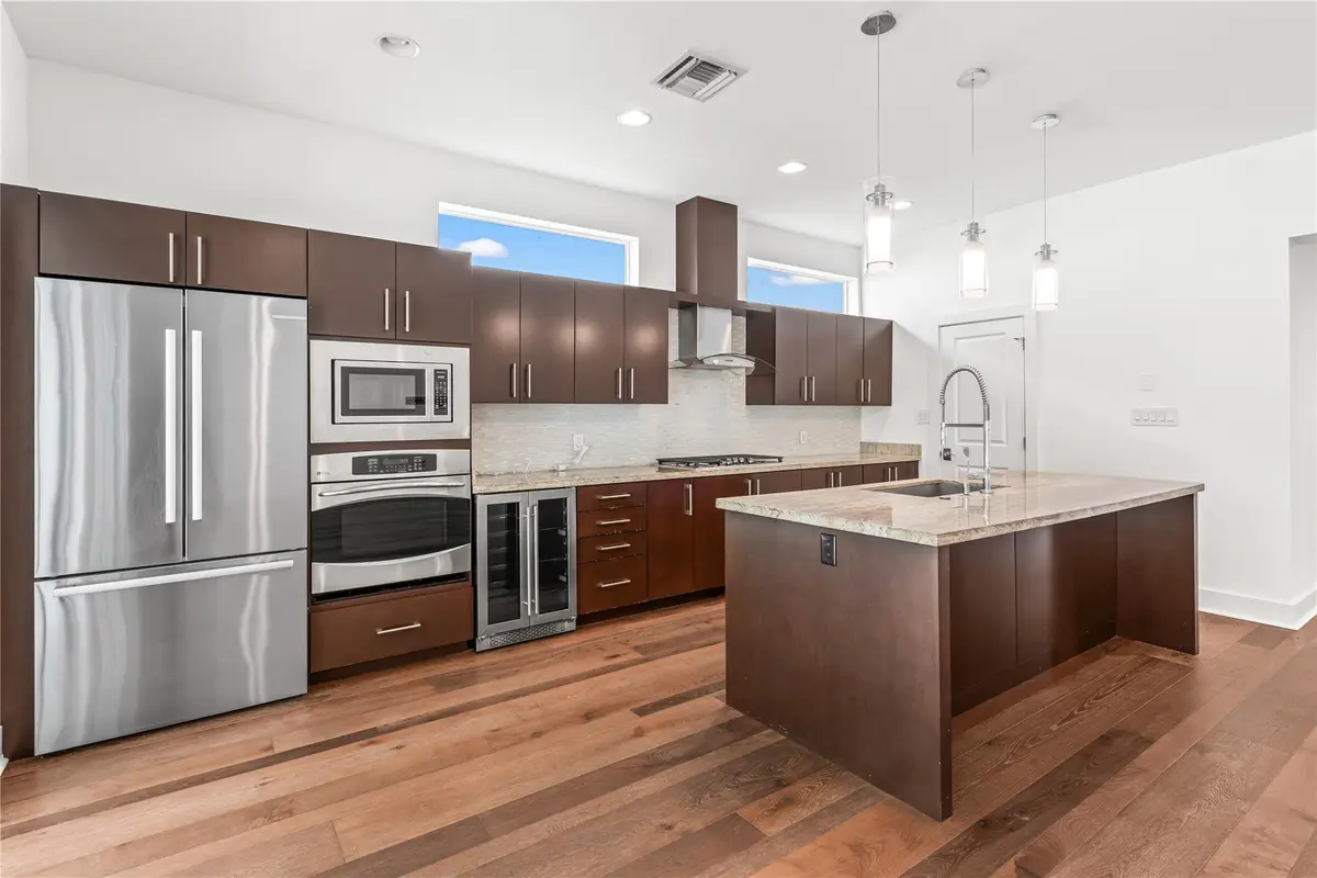 Photo 7 at 521 NE 8th Avenue, Fort Lauderdale
