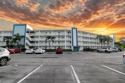 3061 EXETER D, Boca Raton – Condominium for sale