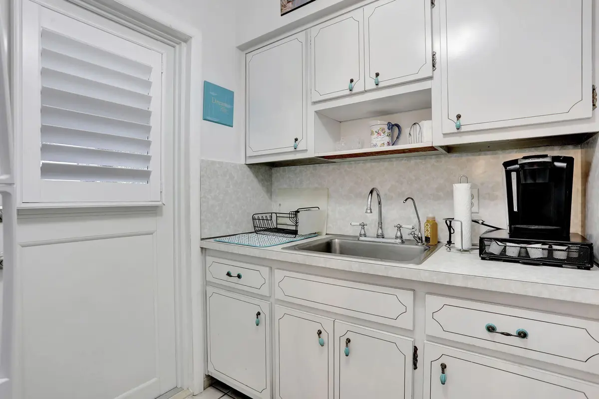 8-web-or-mls-001L7541 at 2131 NE 42nd Court 210E, Lighthouse Point