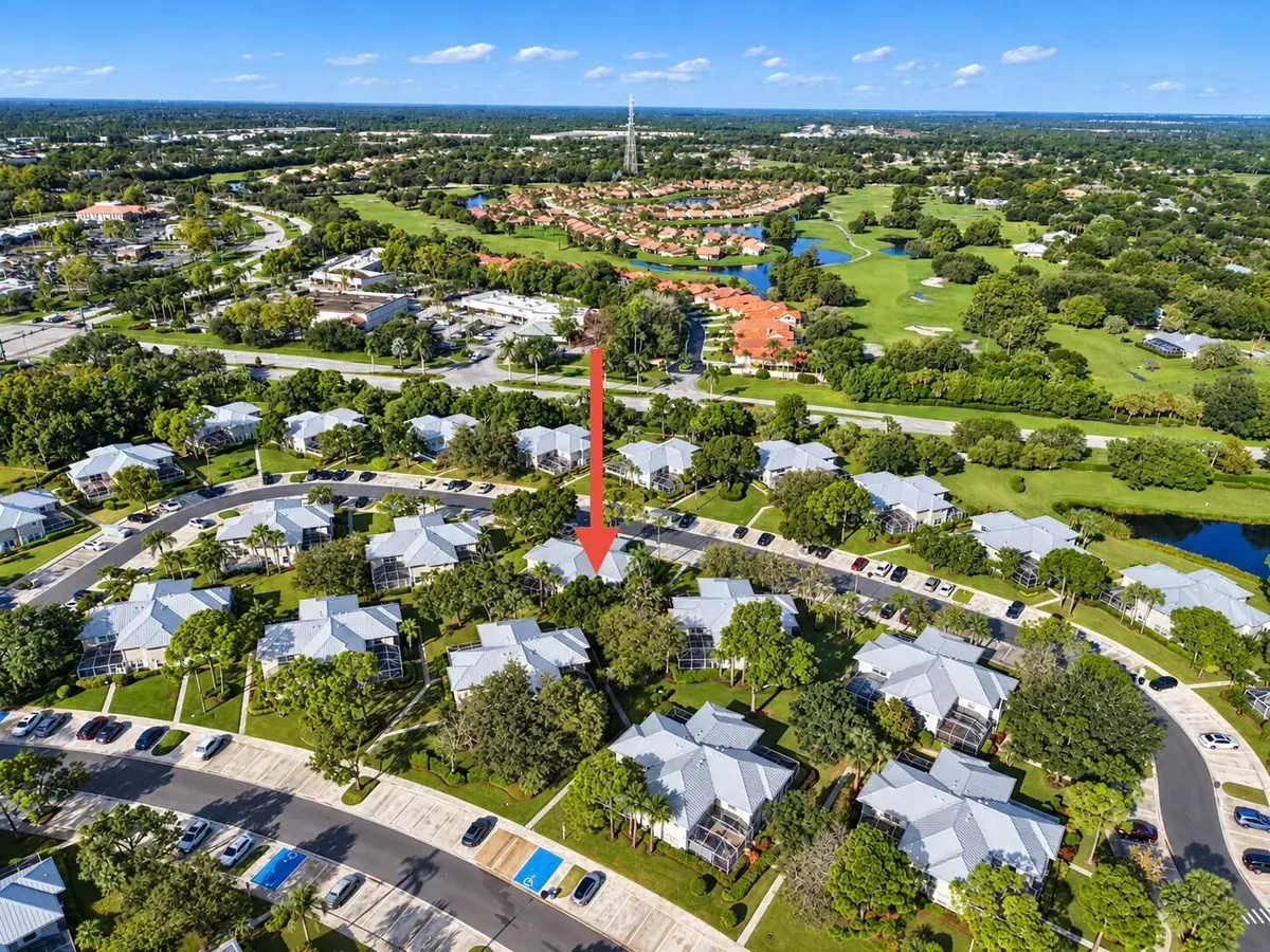 lakemont at 2864 SW Lakemont Place, Palm City
