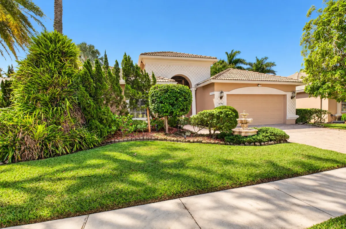 Front at 6946 MILANI Street, Lake Worth