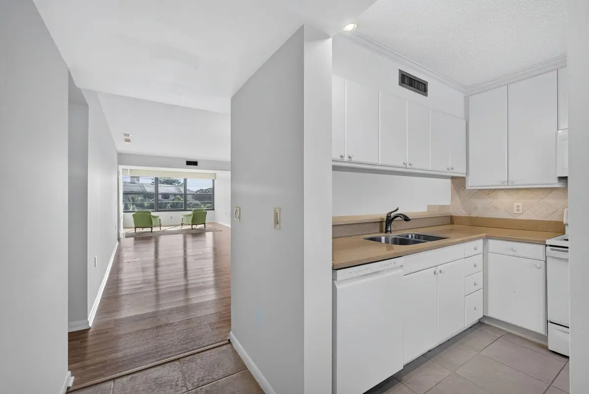Entry View at 3710 WHITEHALL Drive 401, West Palm Beach