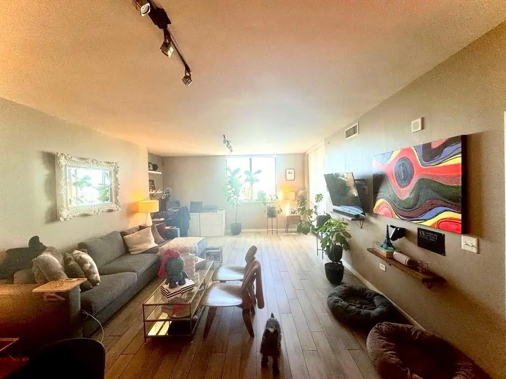 Photo 3 at 999 SW 1ST Avenue 3313, Miami