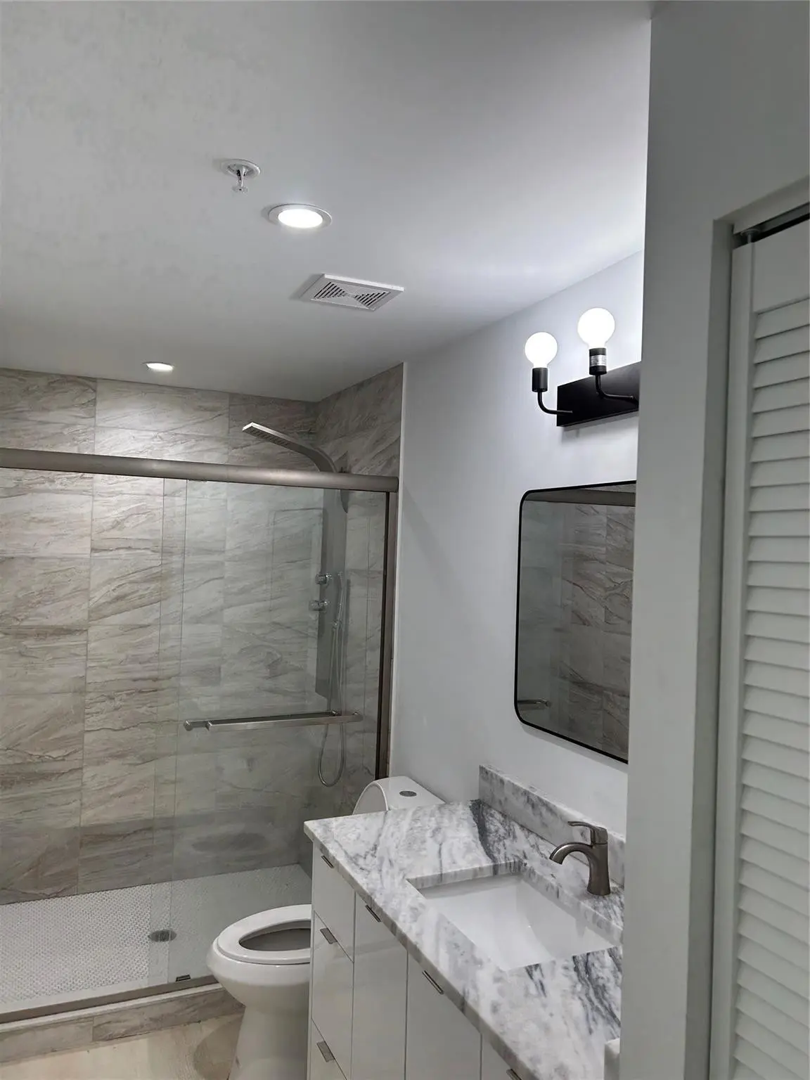Photo 2 at 1117 NE 5TH Avenue 3, Fort Lauderdale