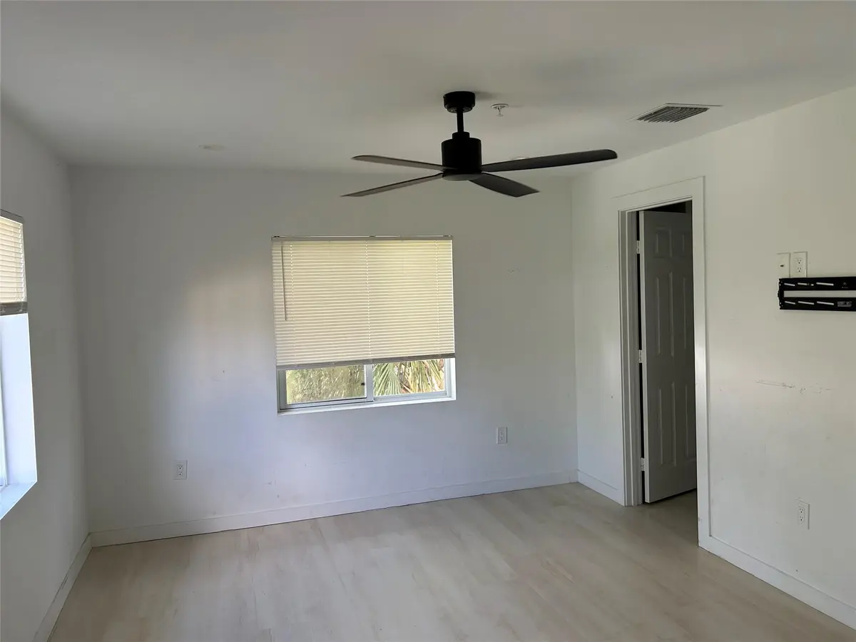 Photo 5 at 1117 NE 5TH Avenue 3, Fort Lauderdale
