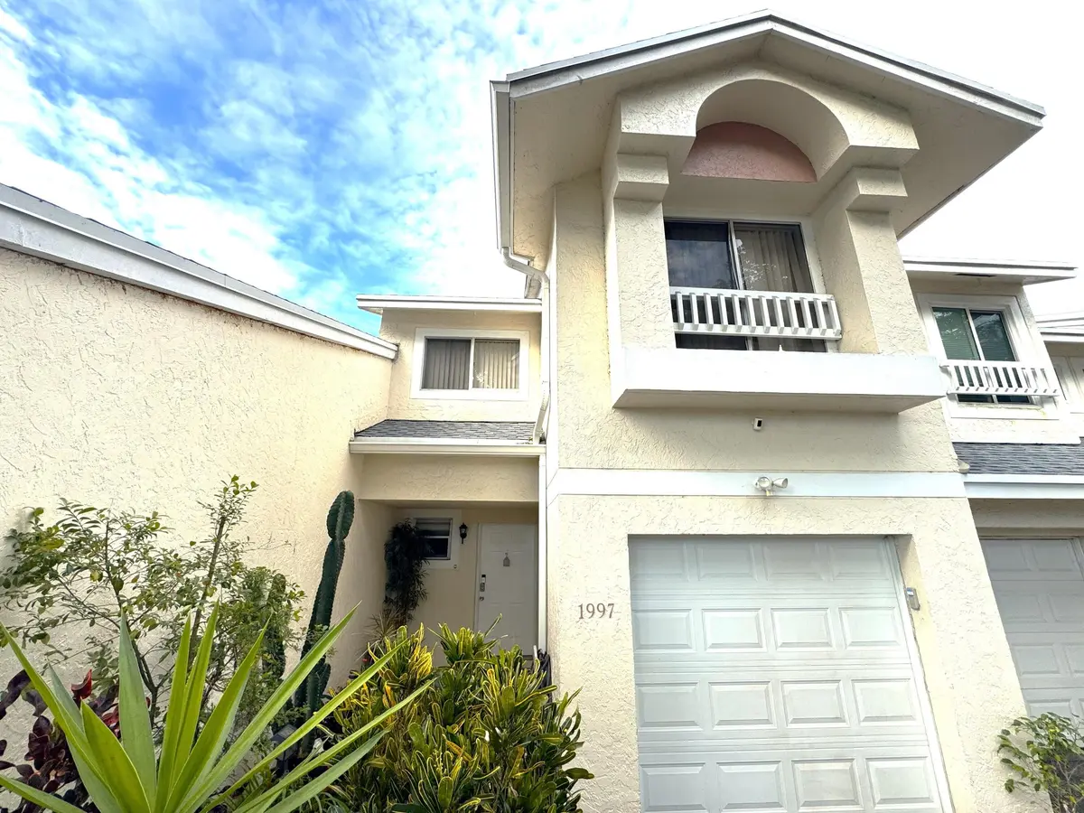 7e5a2a11-9f9c-4bc5-b49f-9651a1c32da8(1) at 1997 Discovery Circle 1997, Deerfield Beach