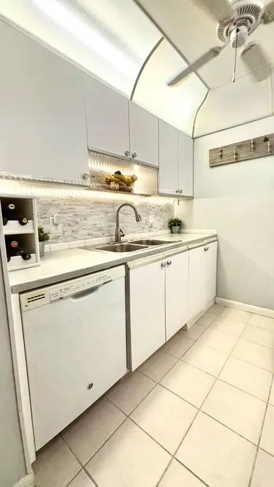 2 NEWPORT A Drive 2, Deerfield Beach – Condominium for sale