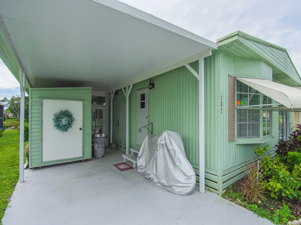 Side of Structure at 187 W Caribbean, Port St. Lucie