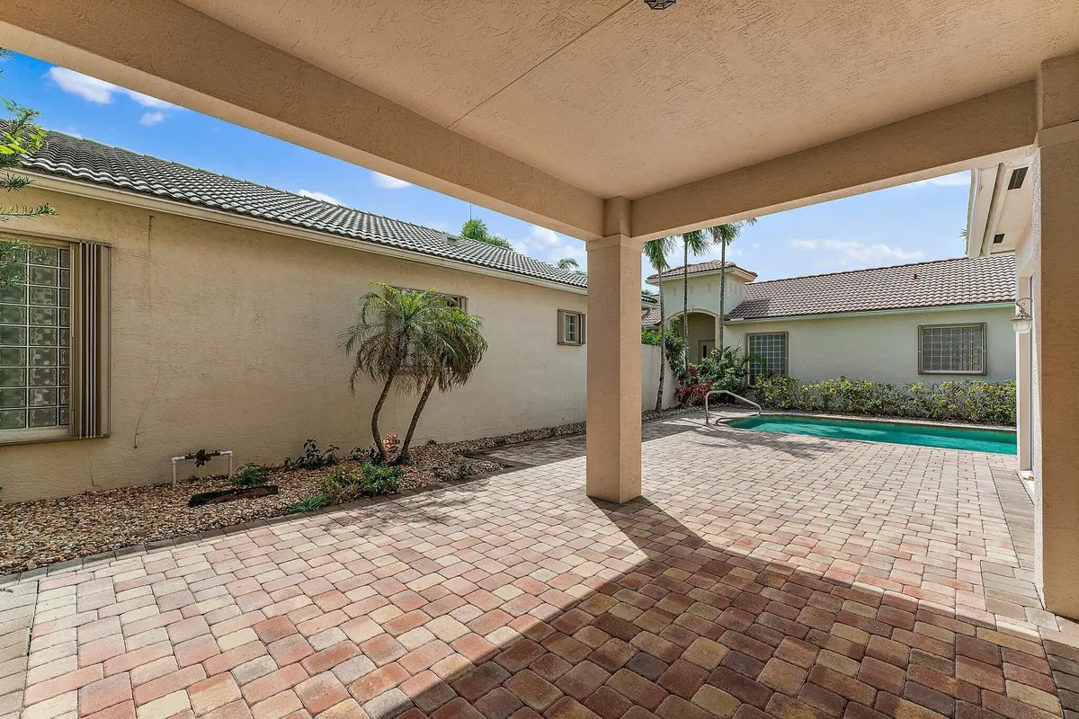 007-156IsleVerdeWay-PalmBeachGardens-SMA at 156 Isle Verde Way, Palm Beach Gardens