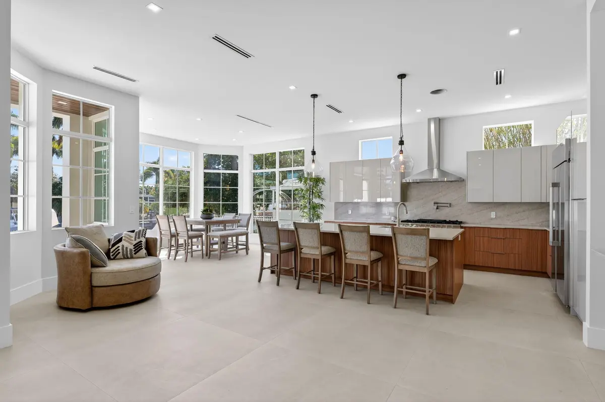 14-web-or-mls-DSC06241 at 310 SE 9TH Court, Pompano Beach