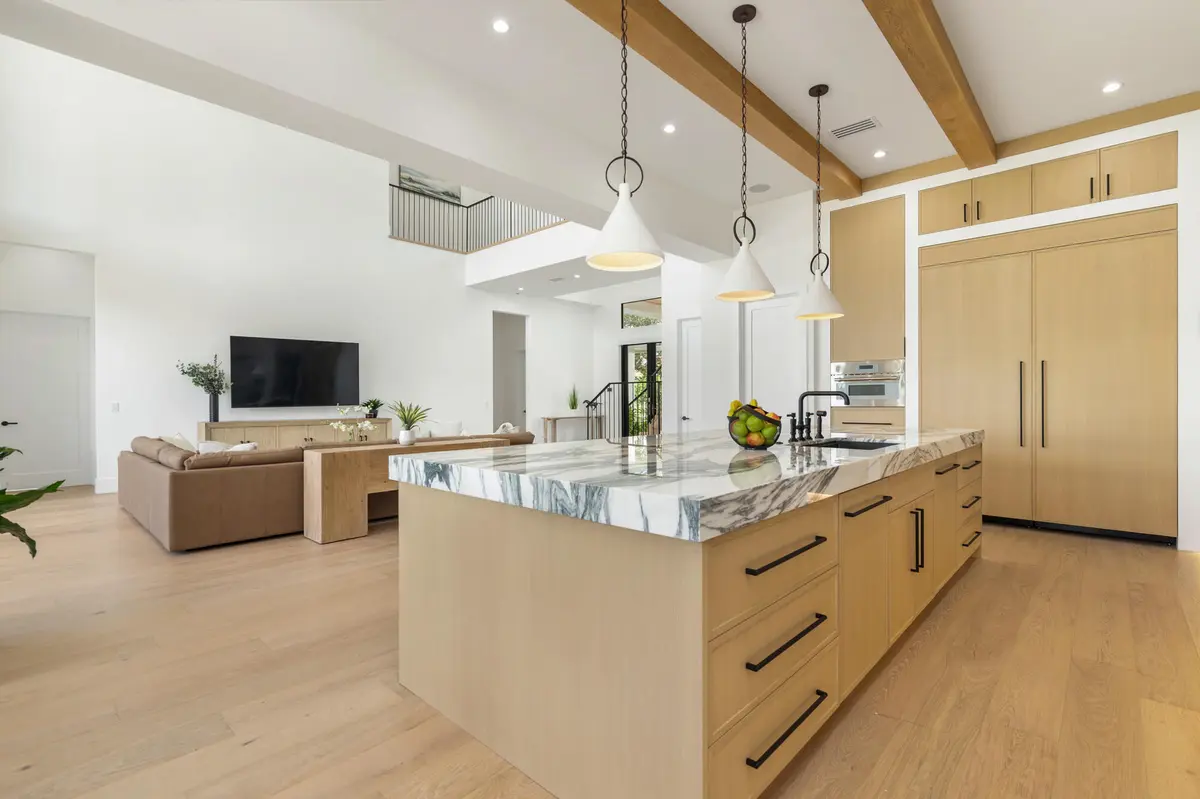low-19 at 2220 GREENBRIAR Boulevard, Wellington