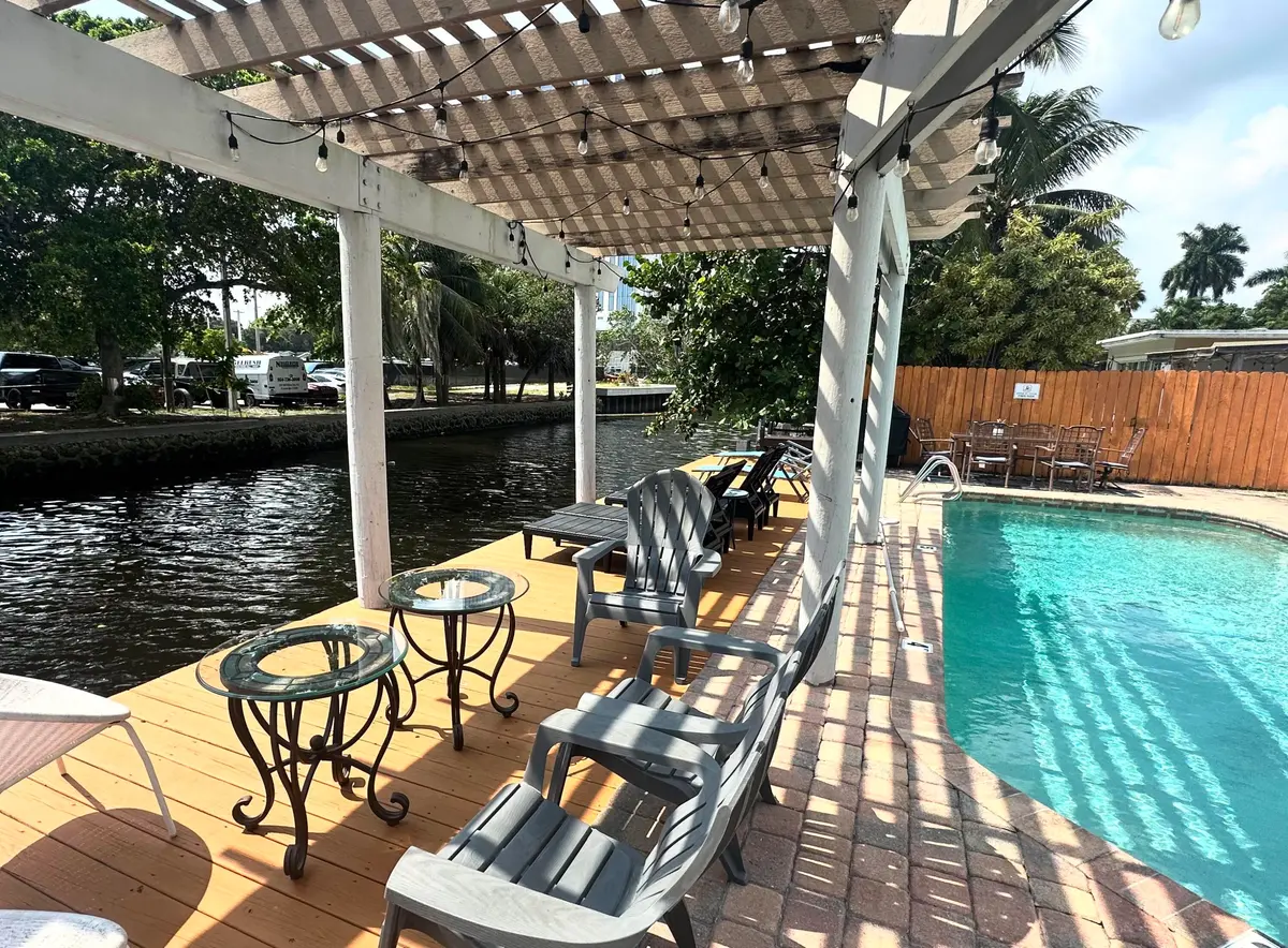 pool at 500 SE 9TH Court 1-2, Fort Lauderdale