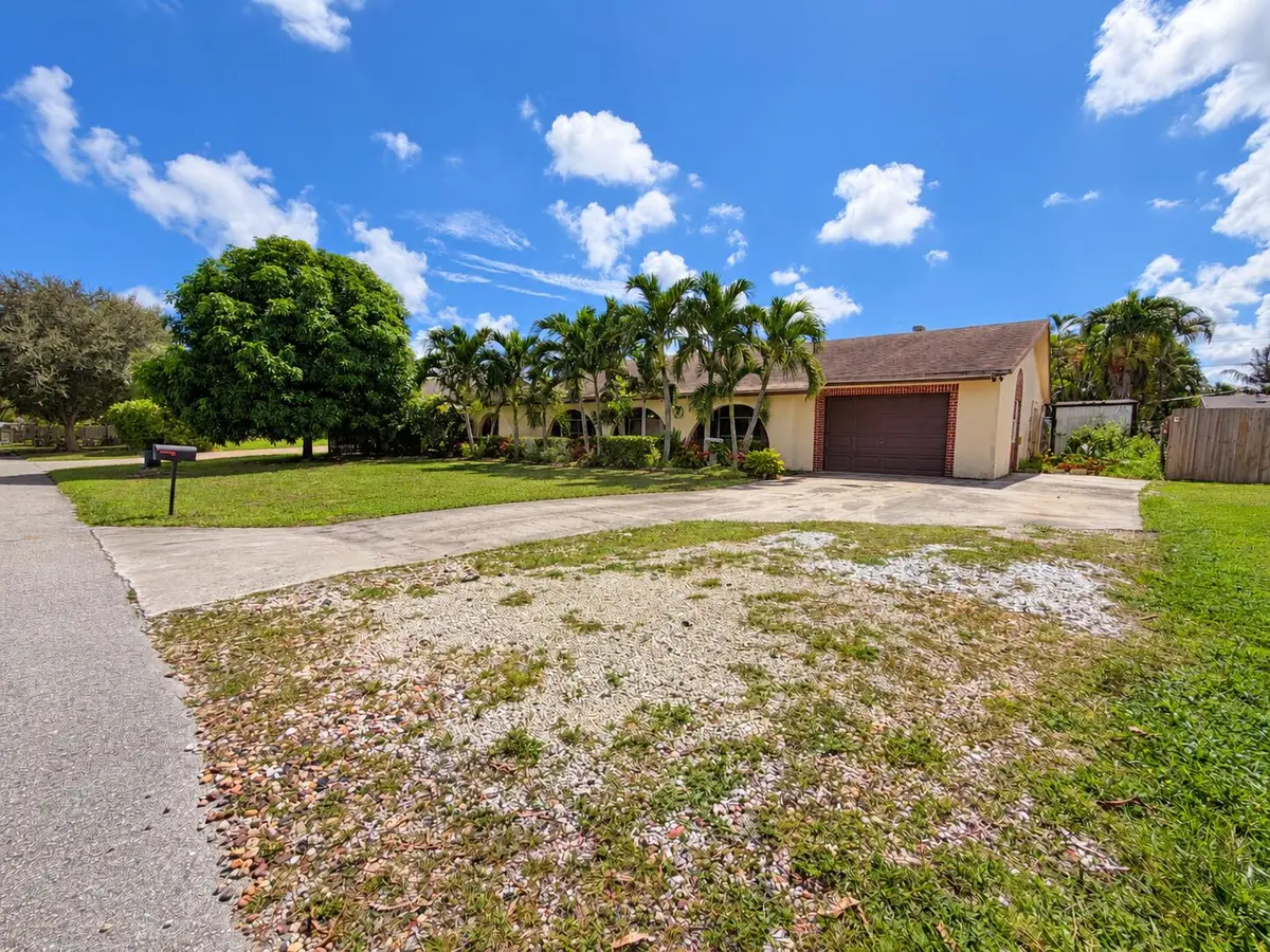 front side parking view at 3464 ARTESIAN Drive, Lake Worth
