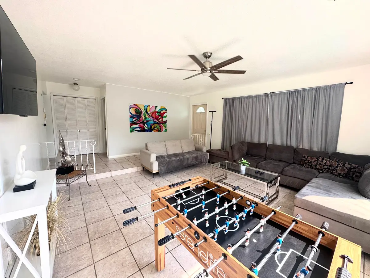500 SE 9TH Court 1-2, Fort Lauderdale, FL – photo 5