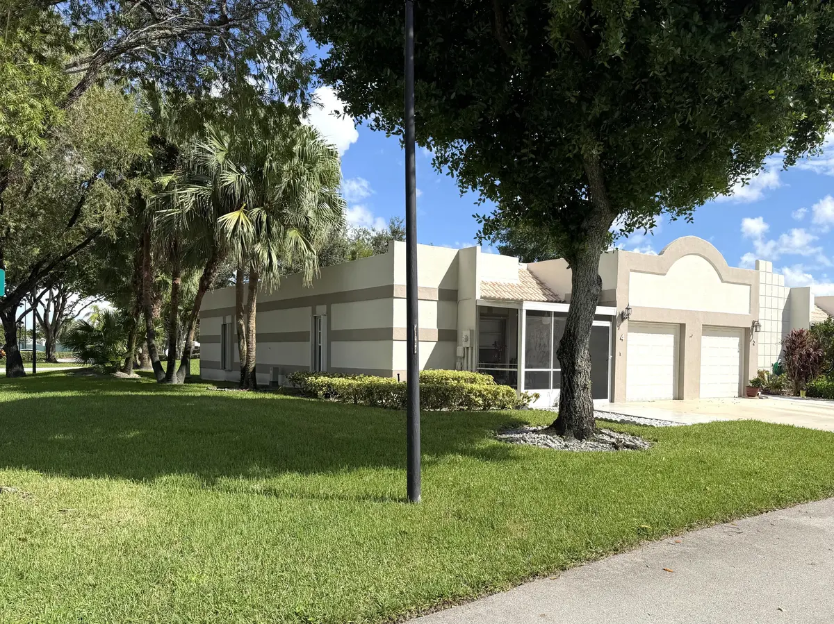 Front at 18870 Stewart Circle 4, Boca Raton