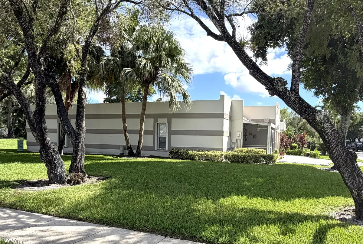 Side at 18870 Stewart Circle 4, Boca Raton