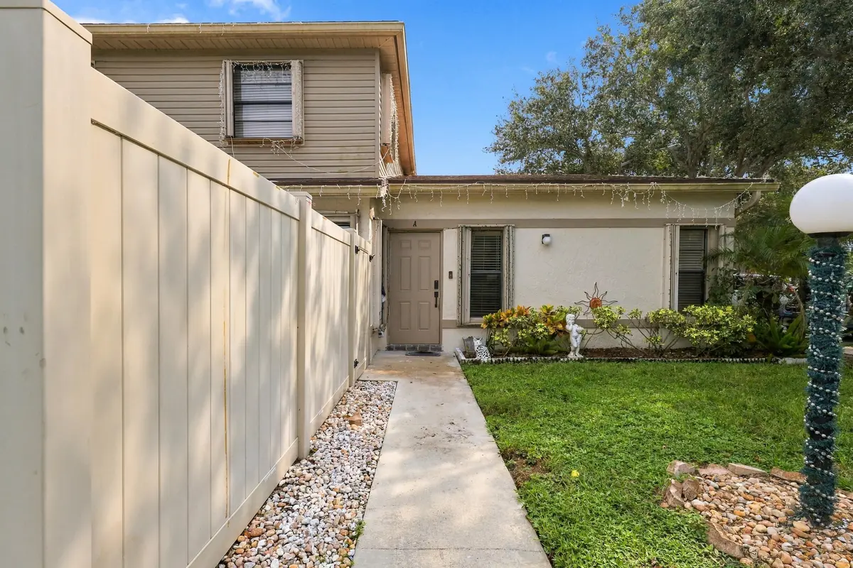 4_1z3a0676 at 4475 Willow Pond Road A, West Palm Beach