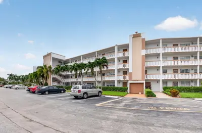 4071 CORNWALL D, Boca Raton – Condominium for sale