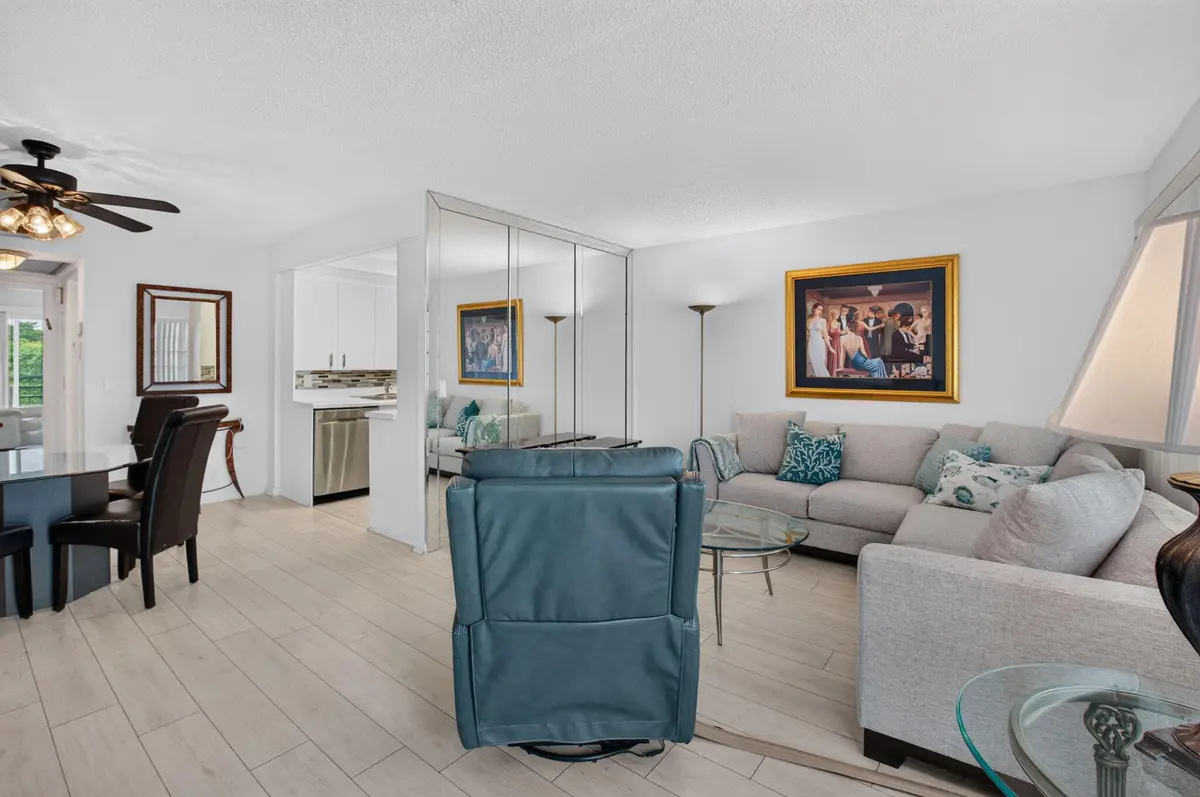 6-web-or-mls-DSC_8263 at 4071 CORNWALL D, Boca Raton