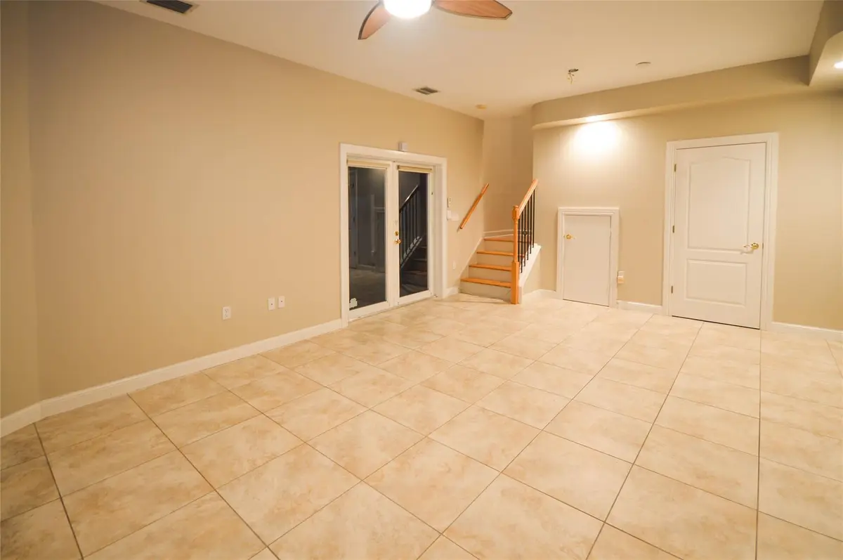 Photo 5 at 271 SE 22nd Street, Fort Lauderdale