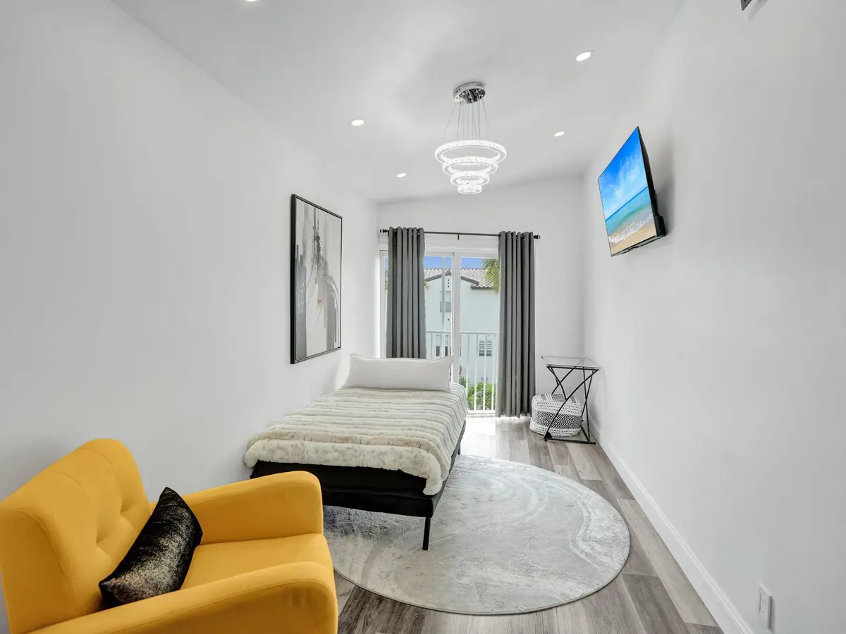 8-web-or-mls-DSC05331 at 1967 S OCEAN Boulevard 308, Lauderdale-By-The-Sea