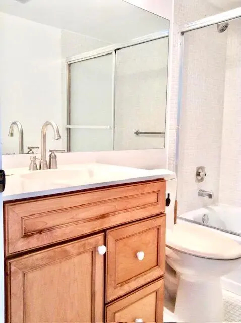 Main Bathroom at 2060 Exeter D, Boca Raton