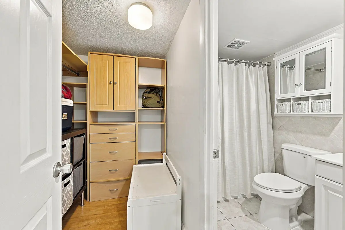 23166730_4ebcc0fc0dac6eda5a5d46b45cef4aa at 3000 E SUNRISE Boulevard 2H, Fort Lauderdale