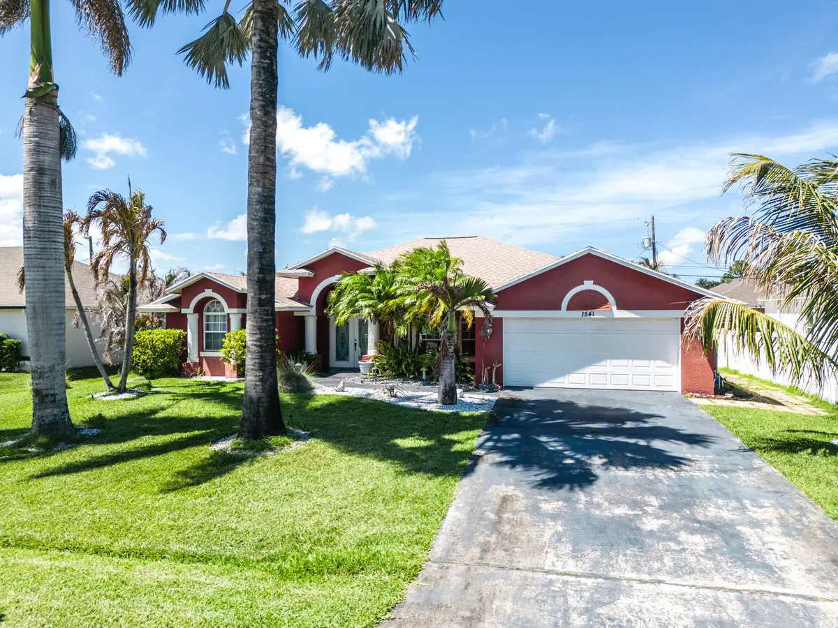 drone 1 at 1541 SW Underwood Avenue, Port St. Lucie