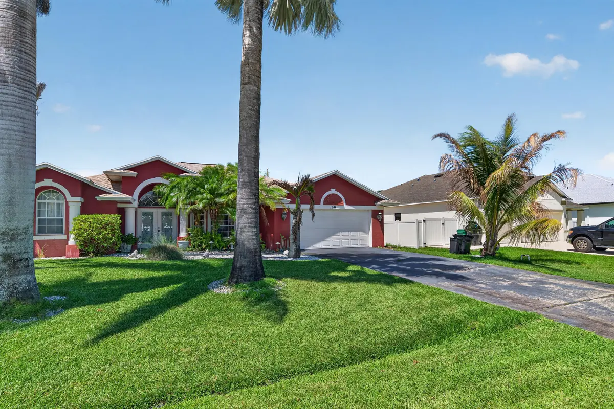 house 2 at 1541 SW Underwood Avenue, Port St. Lucie