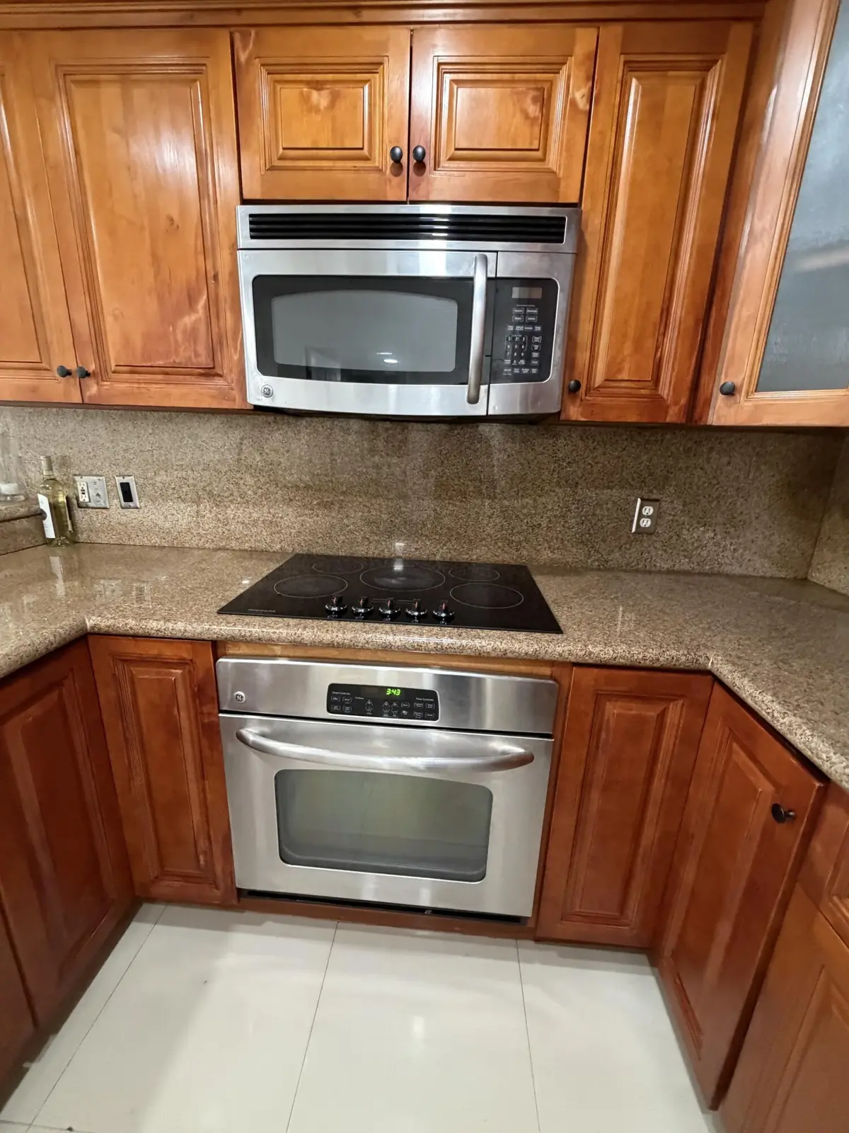 09_cooktop_wall_oven at 138xx SW 64th Street, Miami