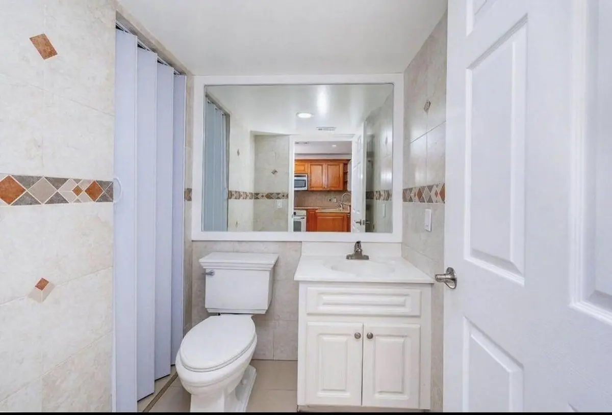 10_downstairs_bath at 138xx SW 64th Street, Miami