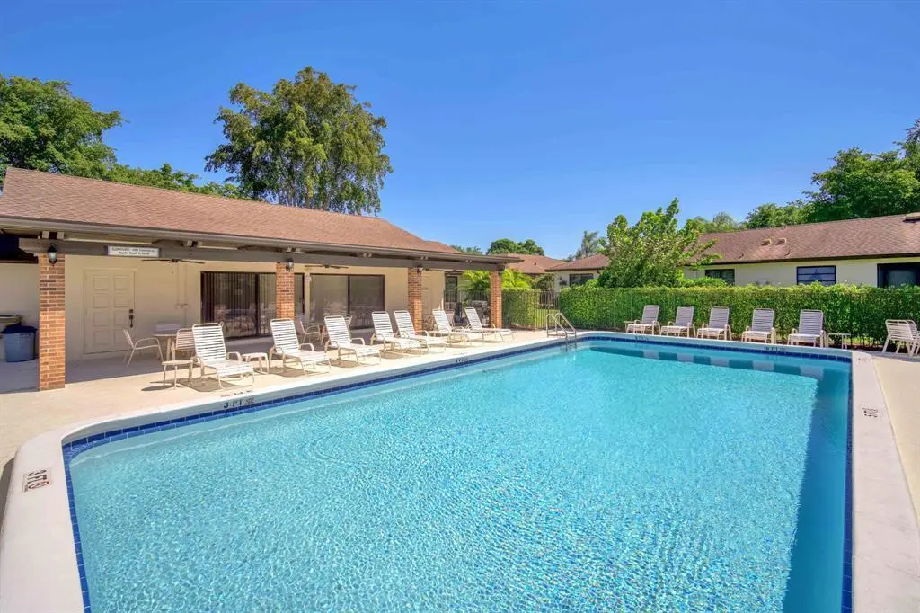 GREEN2 at 4948 Equestrian Circle B, Boynton Beach