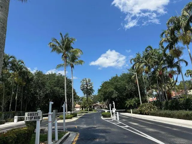 GREEN11 at 4948 Equestrian Circle B, Boynton Beach