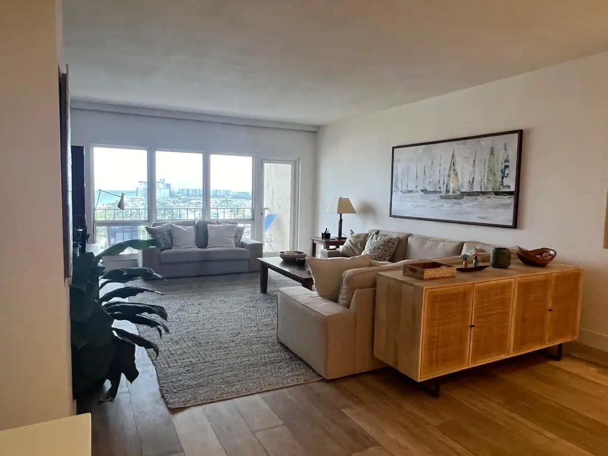 Photo 3 at 4900 N OCEAN Boulevard 1705, Lauderdale-By-The-Sea