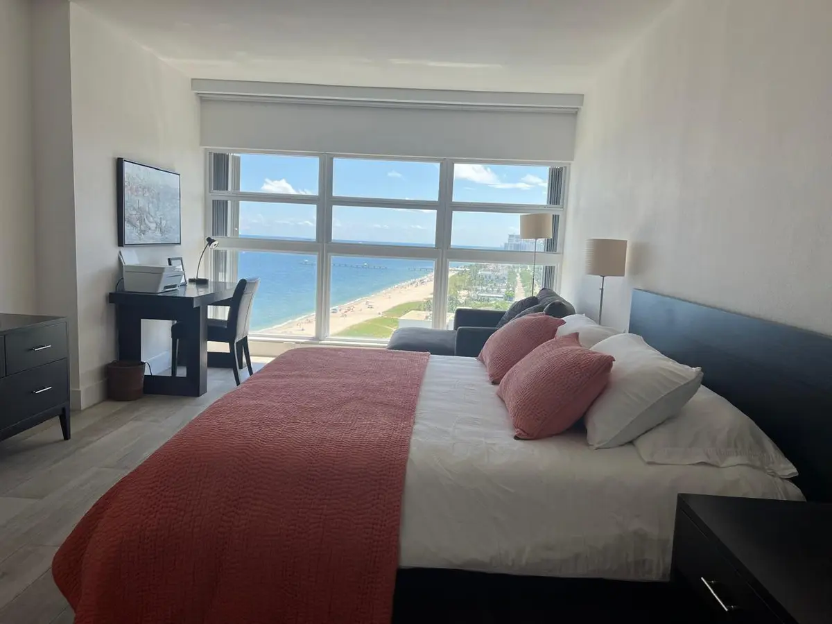 Photo 5 at 4900 N OCEAN Boulevard 1705, Lauderdale-By-The-Sea