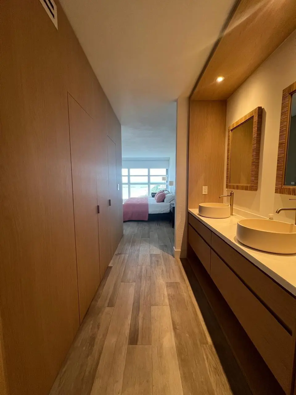 Photo 7 at 4900 N OCEAN Boulevard 1705, Lauderdale-By-The-Sea