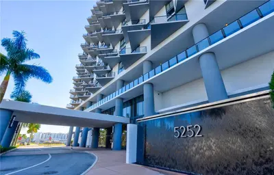 5252 NW 85th Avenue 1607, Doral – Condominium for sale