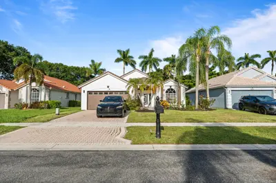 1971 OAK BERRY Circle, Wellington – Single Family Residence for sale