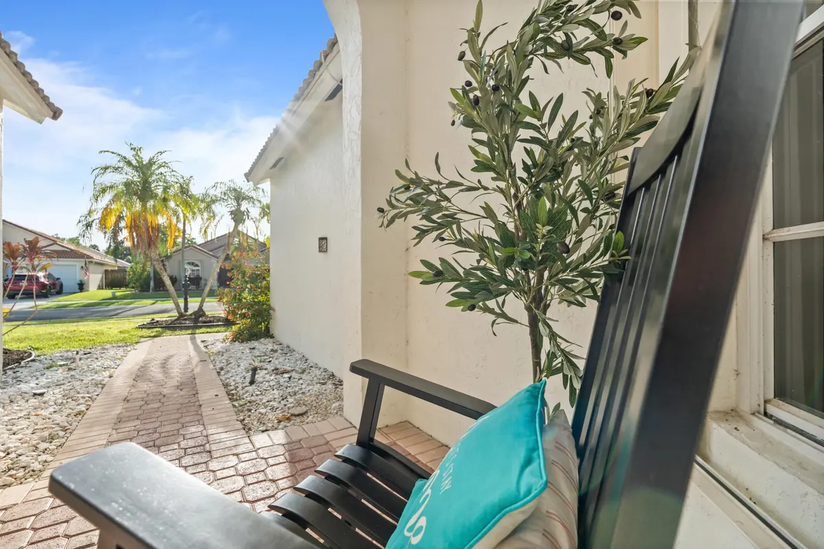 WhatsApp Image 2026-10-09 at 14.22.23 (1 at 1971 OAK BERRY Circle, Wellington