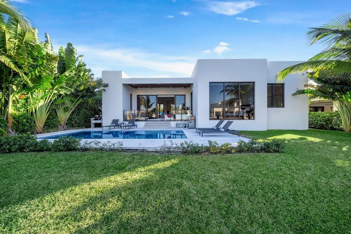 1905 N Hibiscus Drive, North Miami, FL – photo 6