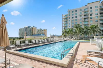 450 N FEDERAL Highway 903, Boynton Beach – Condominium for sale