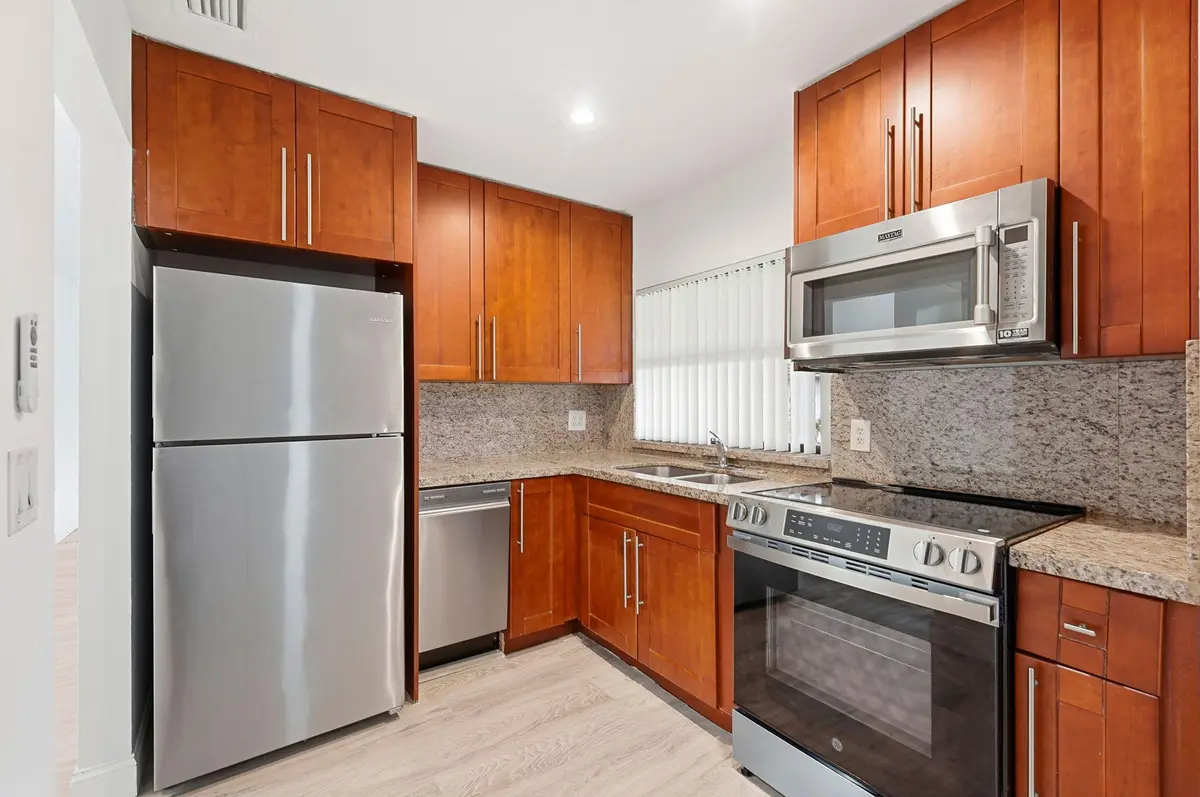 10-web-or-mls-010_DSC01945 at 6120 NEWSTEAD Court, Greenacres