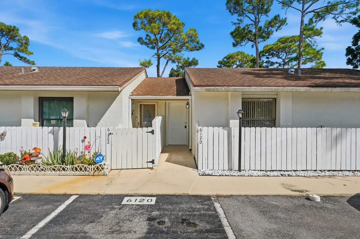 2-web-or-mls-002_DSC02006 at 6120 NEWSTEAD Court, Greenacres