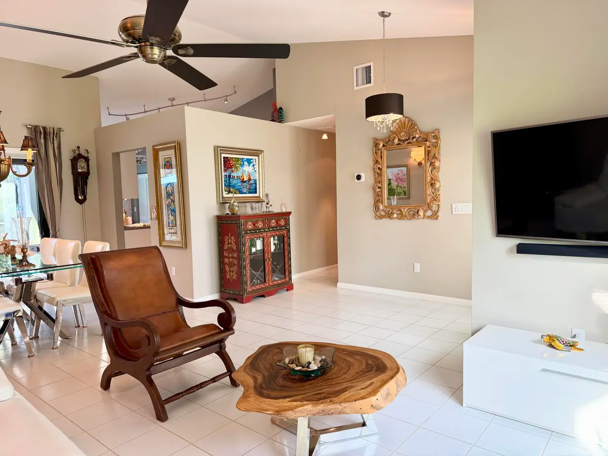07_beyc6abae2a9e9182 at 5722 Aspen Ridge Circle, Delray Beach