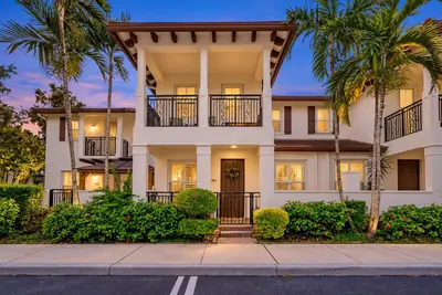 4784 Acadian Trail, Coconut Creek – Townhouse for sale