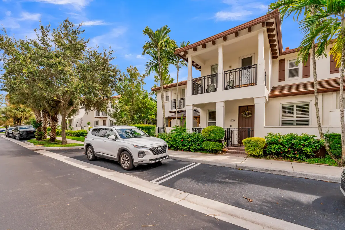 Front Entry at 4784 Acadian Trail, Coconut Creek