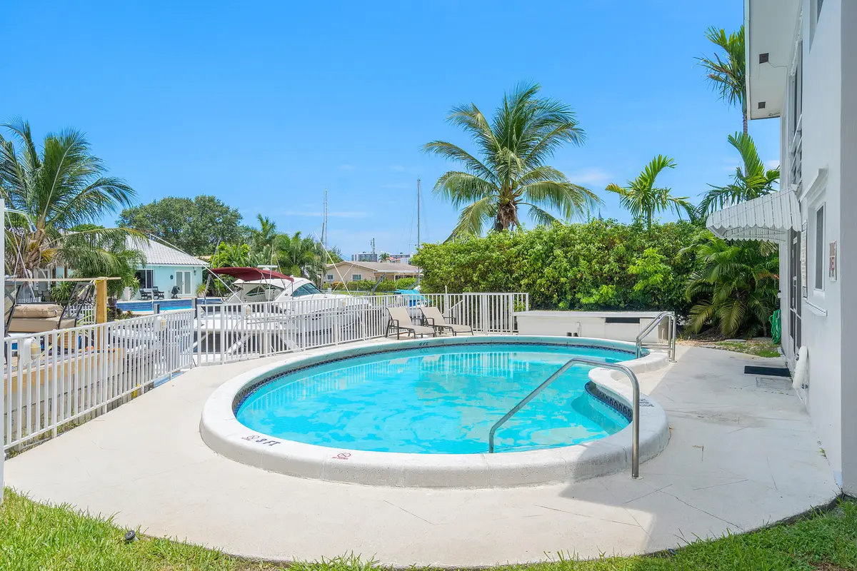 006-1360Northeast27thTerrace-PompanoBeac at 1360 NE 27TH Terrace 1, Pompano Beach