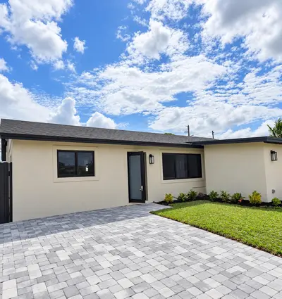 4922 ROYAL, West Palm Beach – Single Family Residence for sale