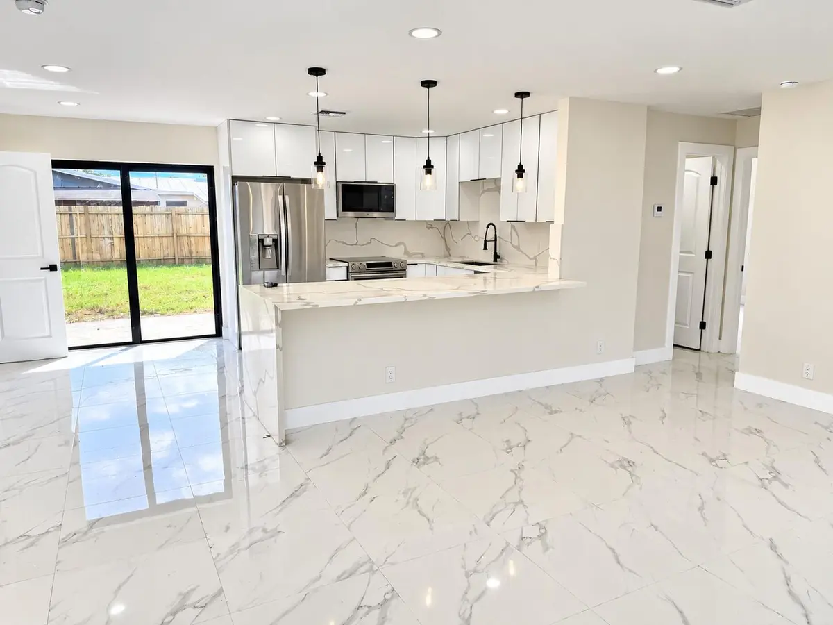 FB03DFB9-59C2-4758-9F97-7F49CAD0365D at 4922 ROYAL, West Palm Beach