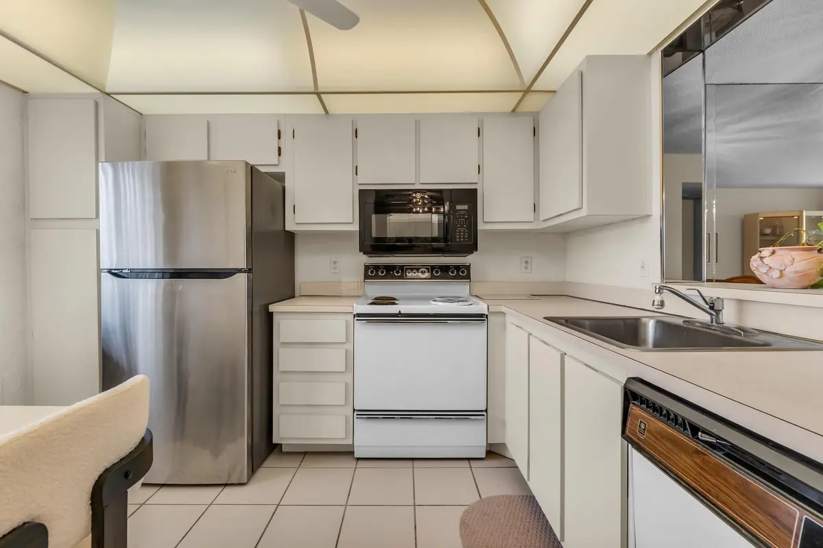 14307 BEDFORD Drive 306, Delray Beach, FL – photo 5